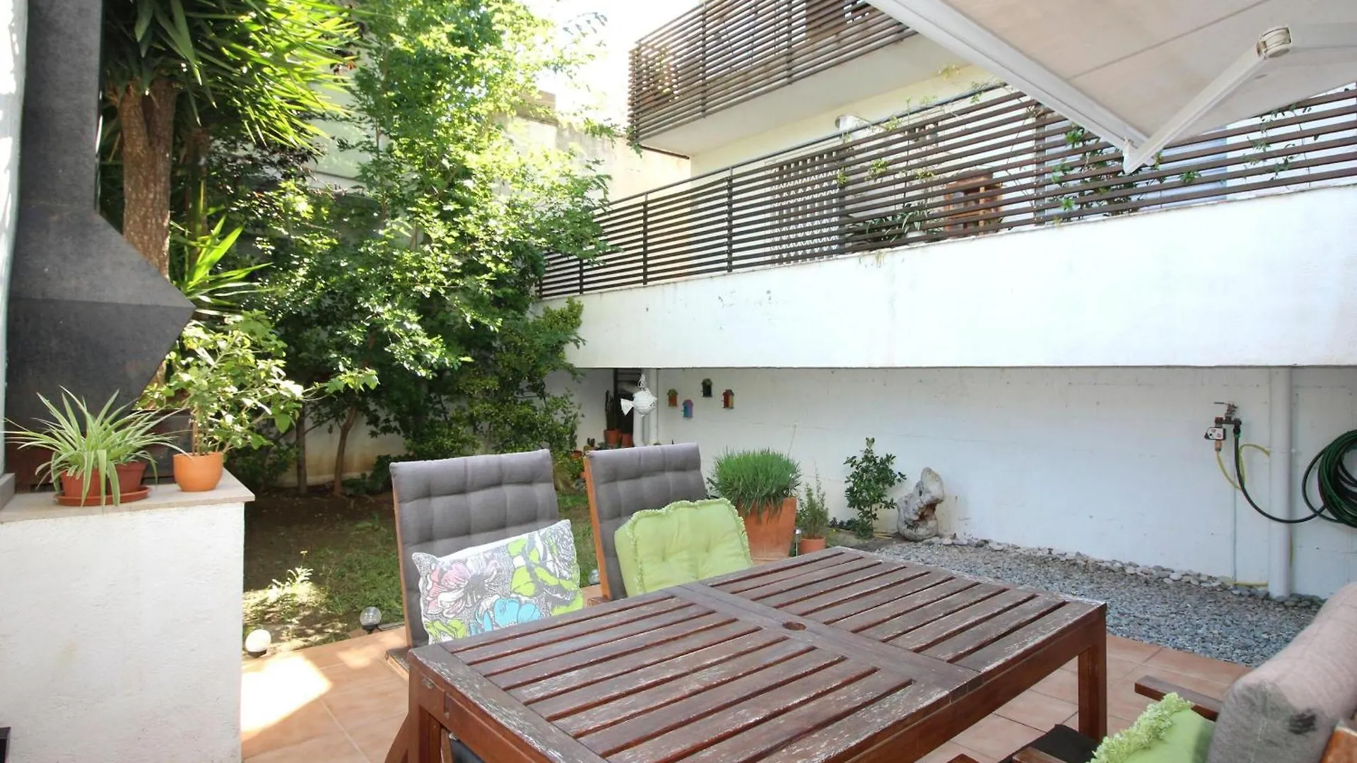 Apartment Apartamento Acogedor Con Gran Patio-Jardin, A 300M De La Playa De La Farella, Llanca. - Es-228-190